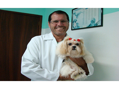 Dr. Valmir de Assis